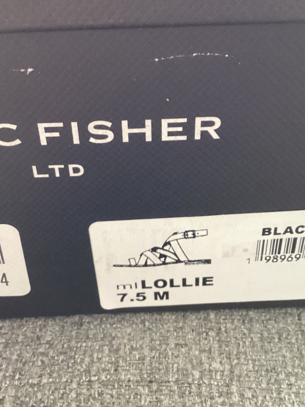 Marc Fisher LTD Lollie Strappy Toe Loop Sandal Women), size 7.5 M - Picture 3 of 10